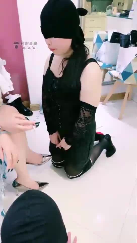 收拾小贱婢到怀疑人生 男女双奴