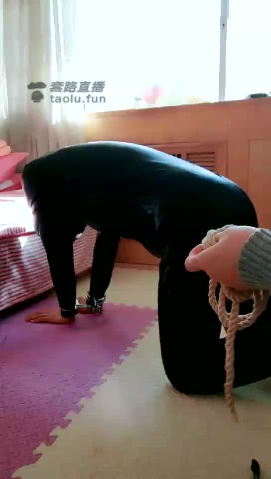 绑起来虐到哭
