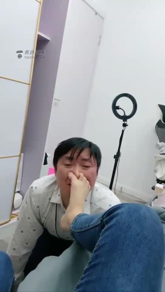 狗东西办事不利 回家受罚调教