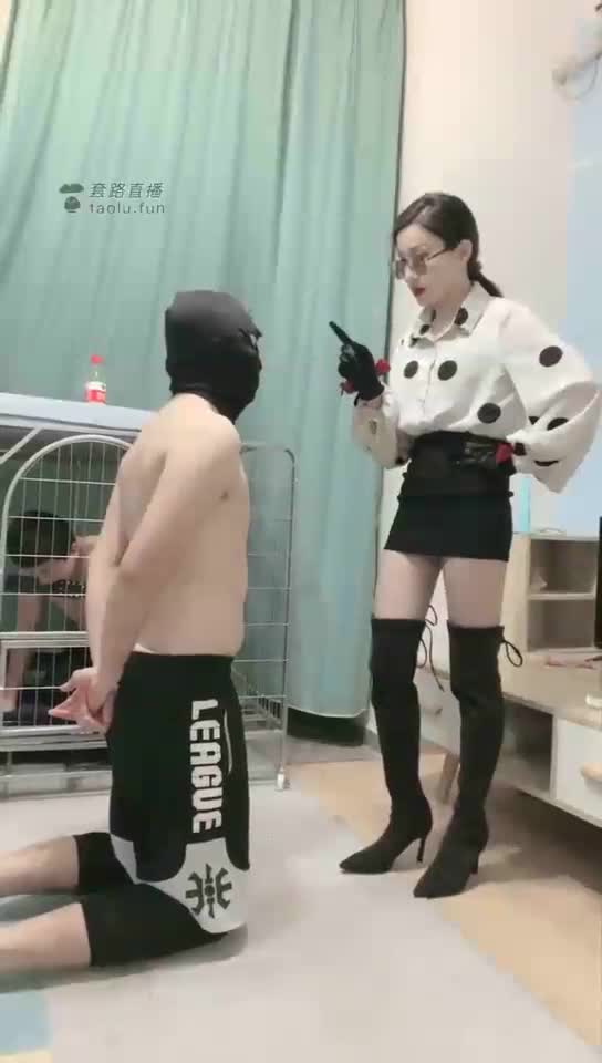 高靴女神调新老双狗