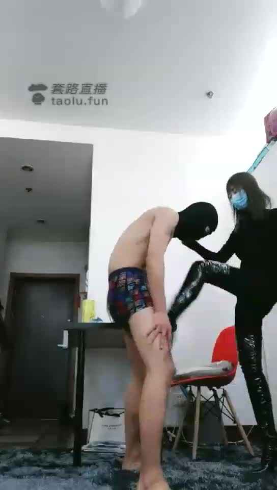 黑白双煞 双女主踢裆 长腿高靴