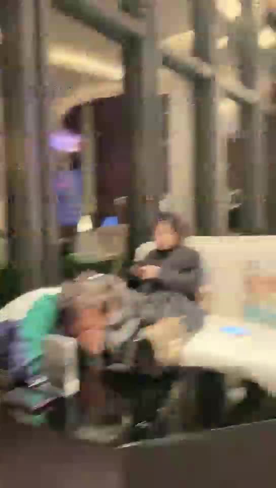 脚太凉了 三婶张嘴吧 女奴暖脚