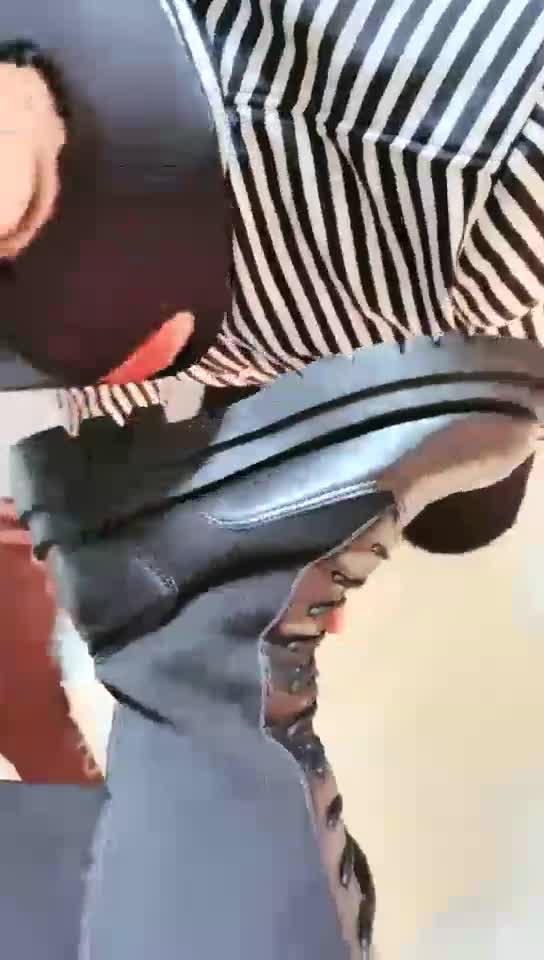 喝圣水舔脚羞辱双狗