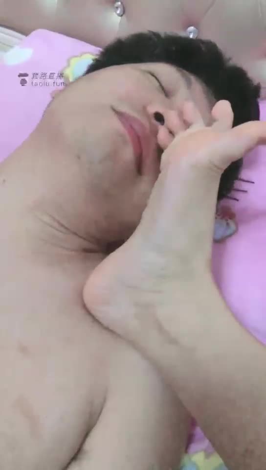 调教熟睡中的奴