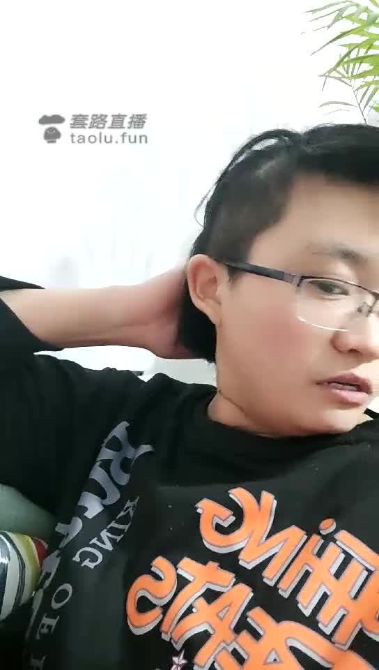 可爱黄棉袜调教女奴