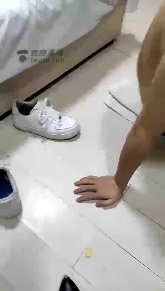 短靴虐狗 脚趾夹橘子 喂食 下集