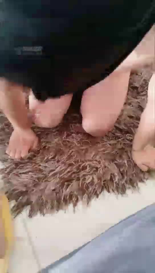 犯贱 舔美脚 扇耳光 语言羞辱 磕头