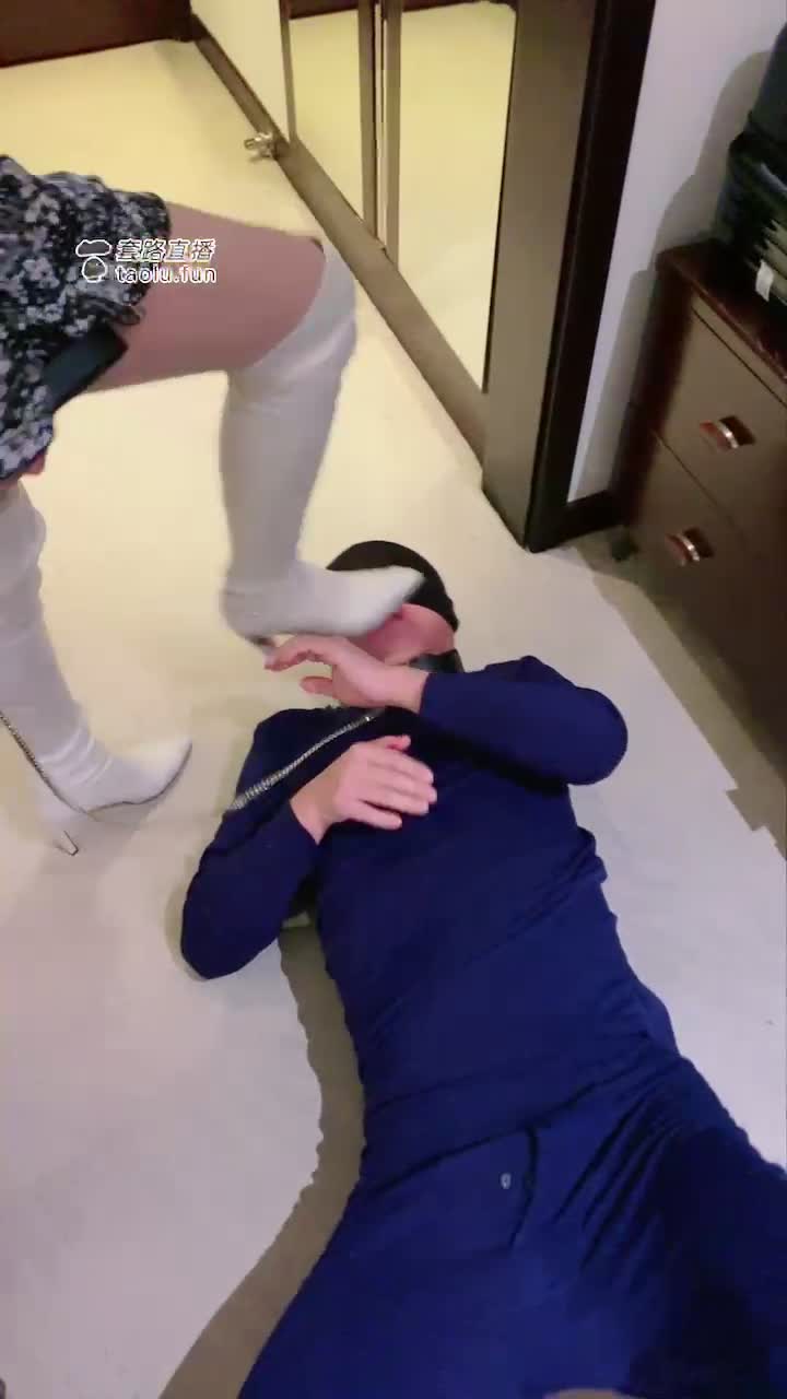 超清版 剁头 窒息 耳光 踩踏 全程重度狠虐