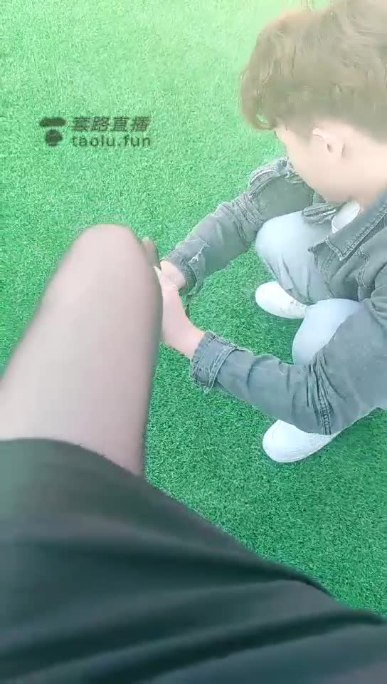 超清版 老师诱骗学生伺候