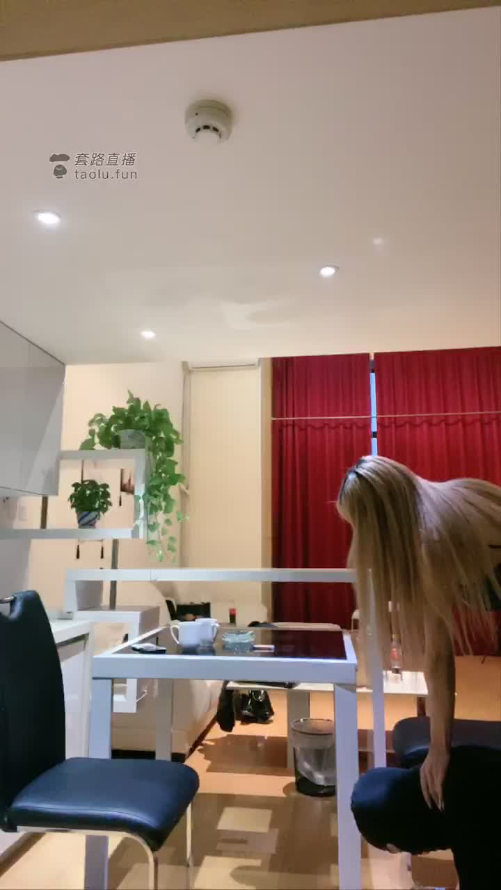 剧情 贱狗强奸不成 反被狠虐