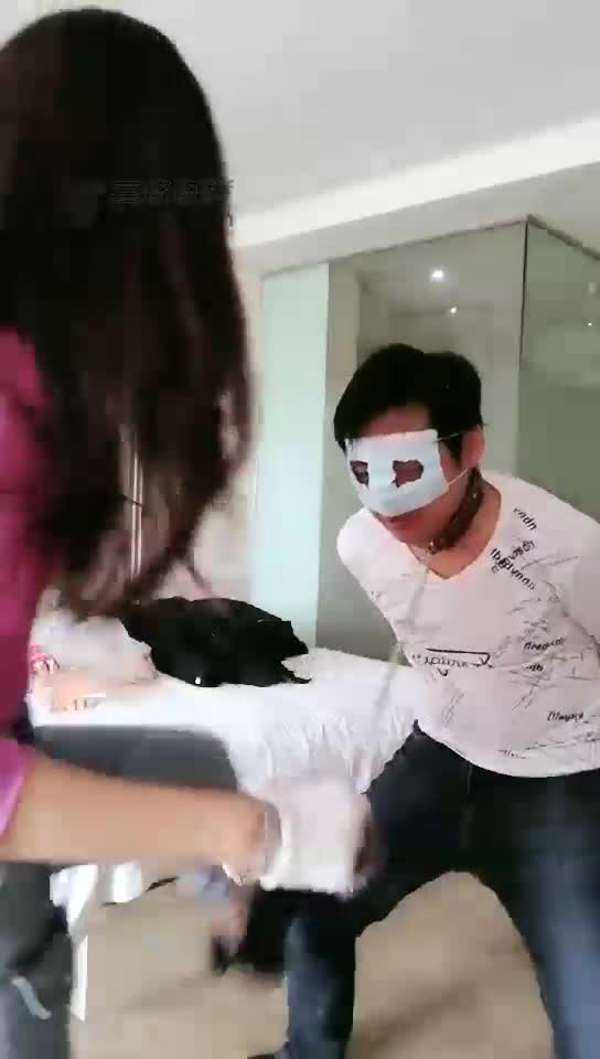 踢 踹 抽 打 刺激