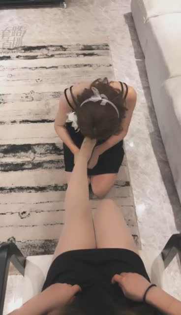  踩踏女奴 上集