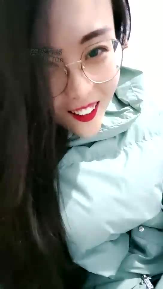 女奴伺候 洗脚