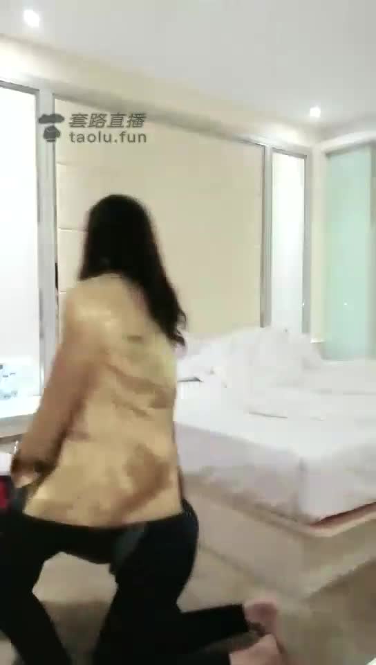 骑马钻胯 瘦马骑起来爽 压迫力强