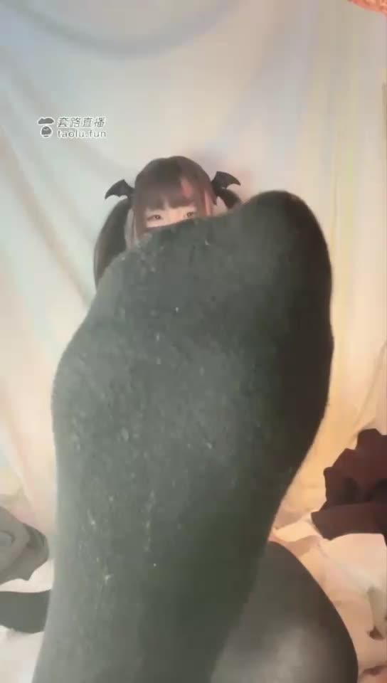 小萝莉红绿灯 绿帽羞辱 推荐