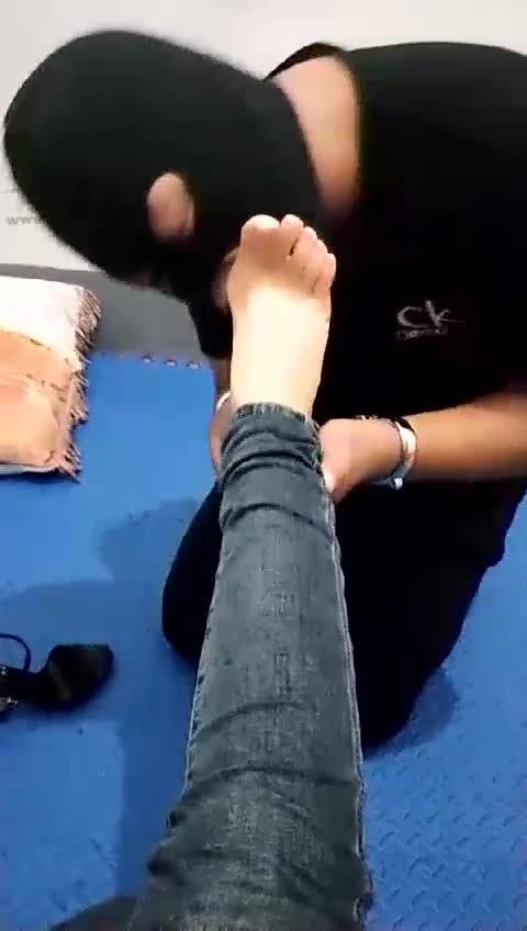 踩踏新收的奴