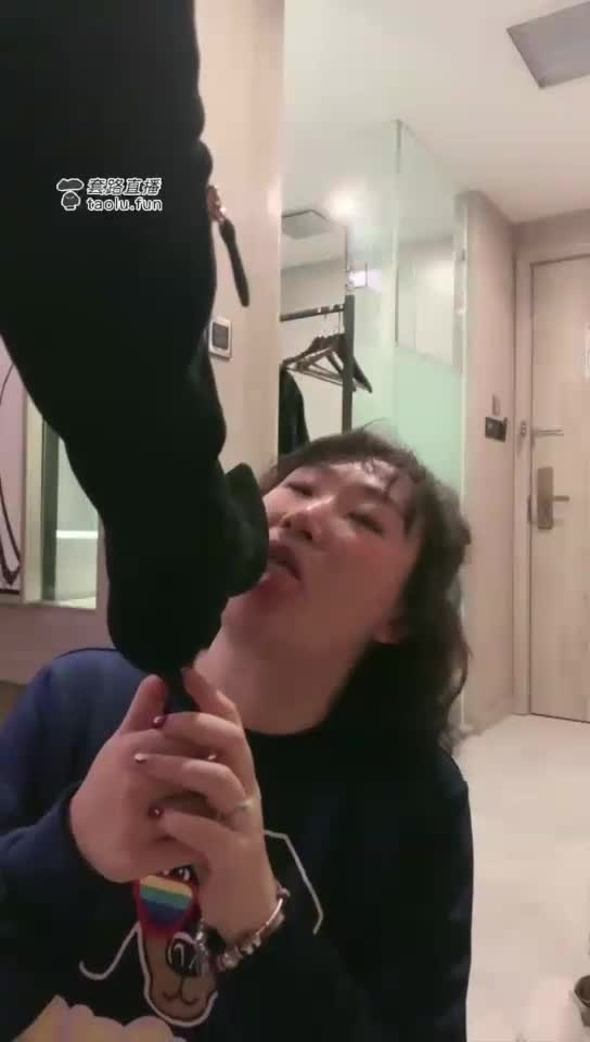 母狗擦鞋机 舌头擦鞋布 第二部）