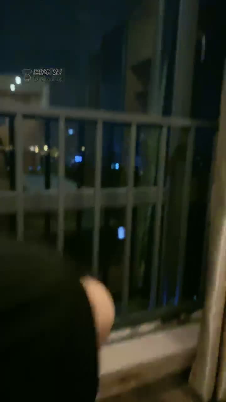 超清版 小骚狗奴大半夜欠打 耳光 舔脚 调教