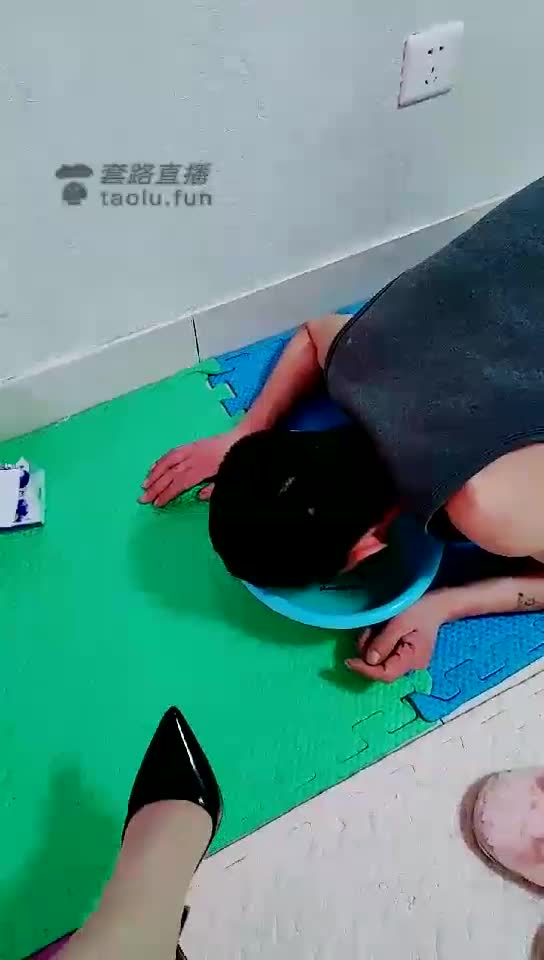 高跟鞋控制强制虐 第一集