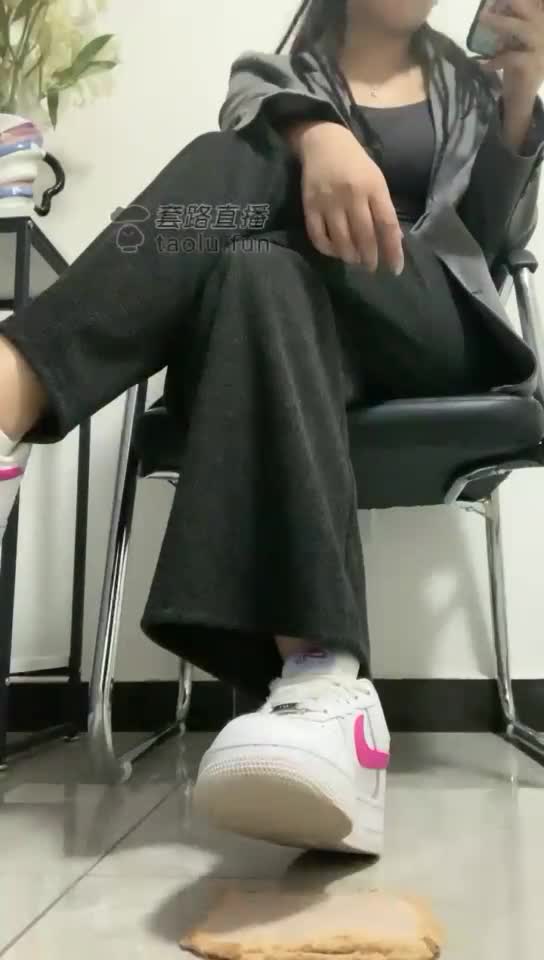 踩面包想吃吗