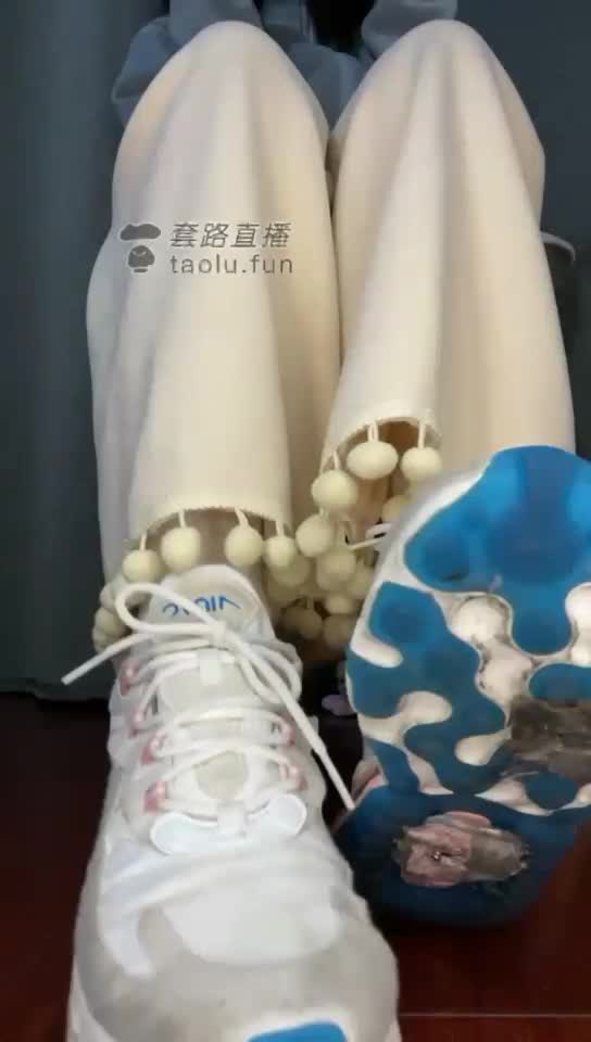 红绿灯 极脏鞋底 棉袜