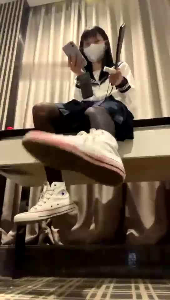 帆布鞋 鞋底 踢踹 踩踏 深喉