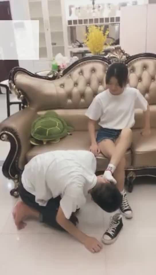 帆布鞋棉袜恋足踩踏羞辱