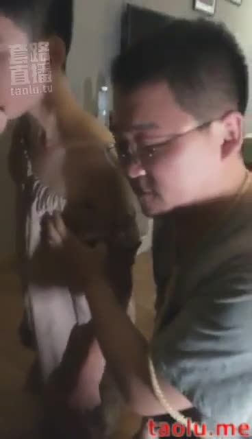 双主调男同