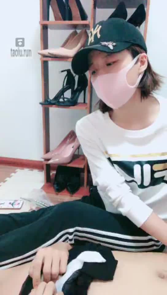 求操的快递员