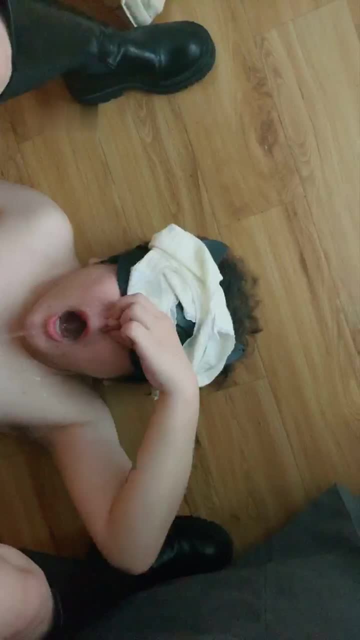 长靴丝袜 诱惑厕奴