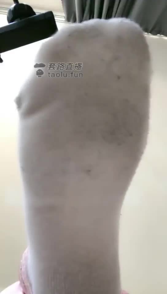 第一视角脏棉袜脚底羞辱