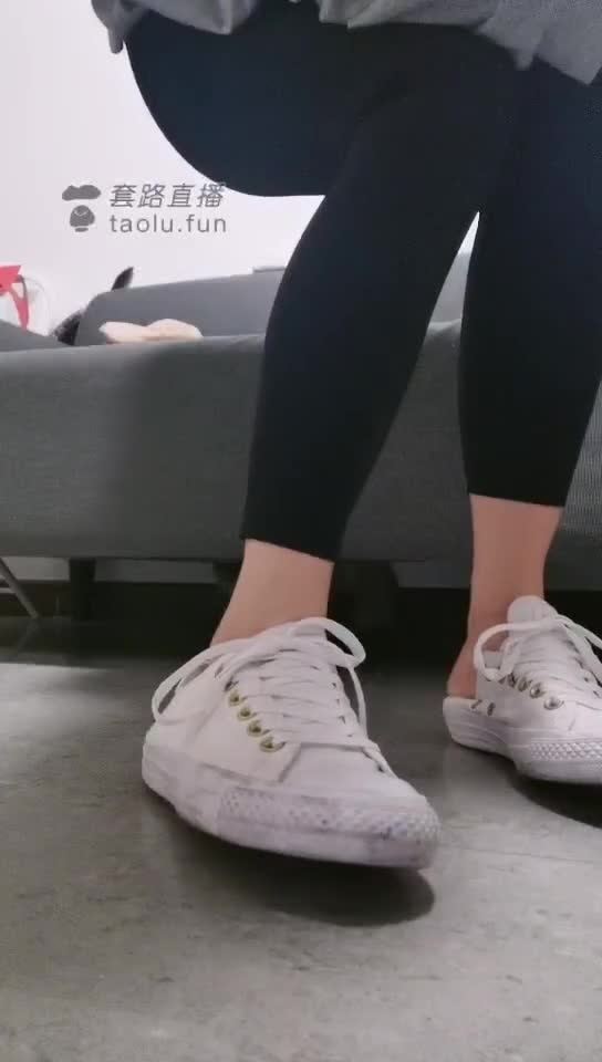 女厕羞辱 下集 榨精 剧情
