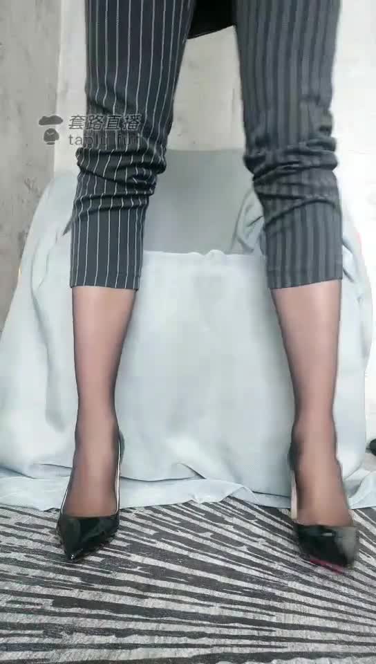 裸足 高跟 羞辱 绿绿绿