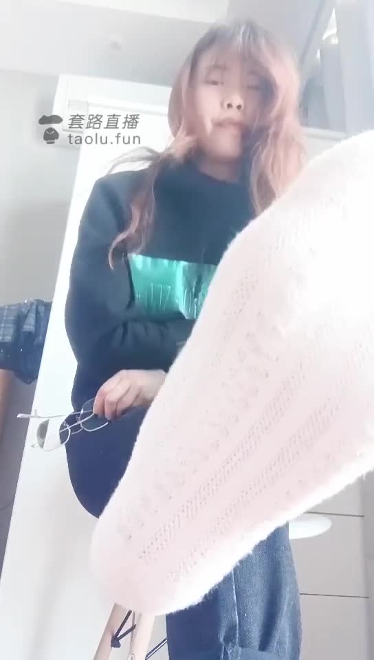 红绿灯 羞辱和耳光