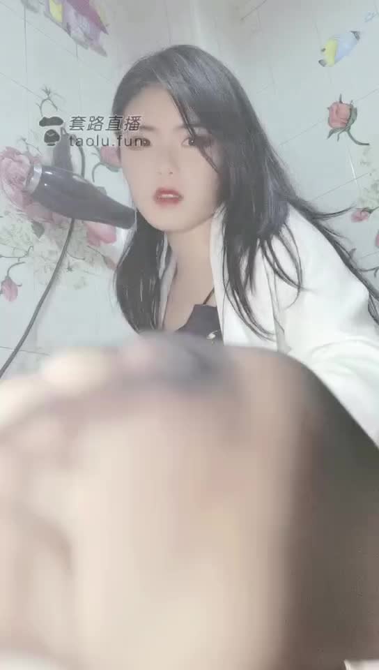 第一视角 剧情 榨精 公公的偷窥