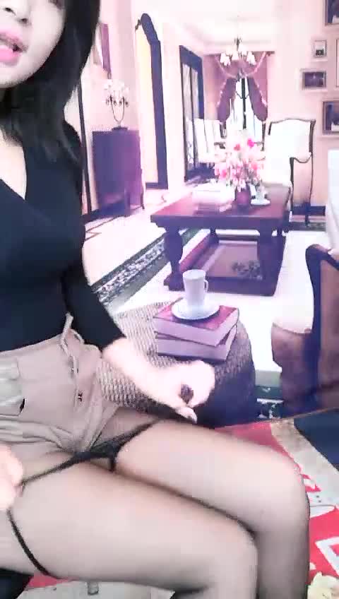 贱货 赶紧给我爬过来