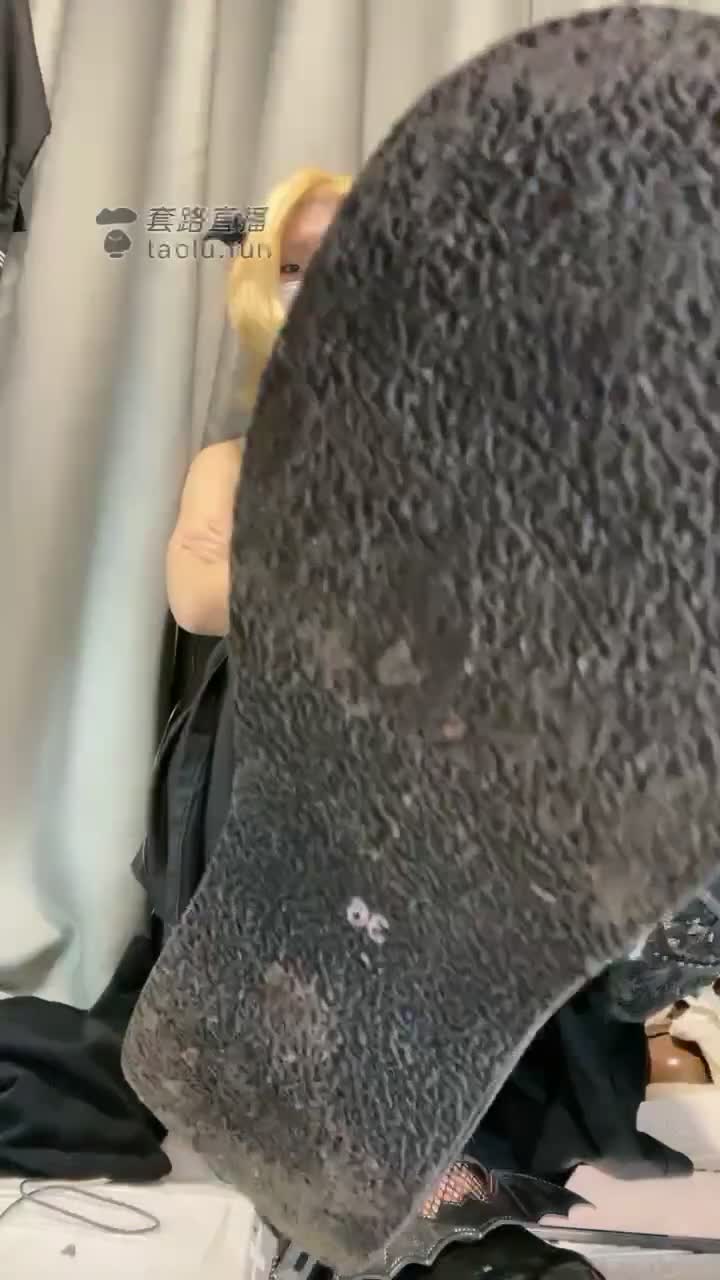 红绿灯 榨干绿帽贱狗