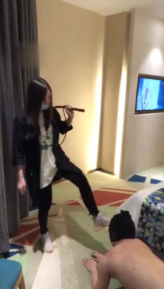 数据线狠抽痒贱狗
