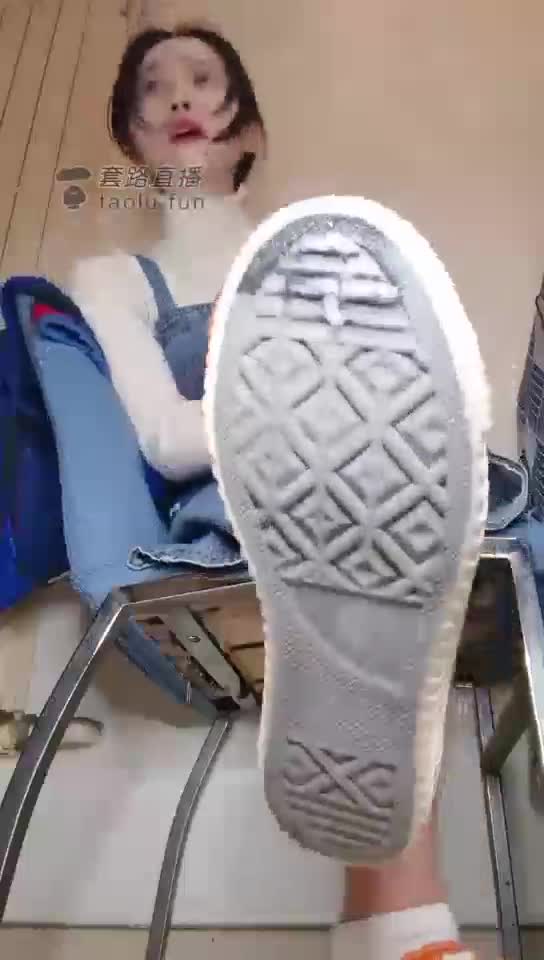 辱骂全家帆布鞋棉袜