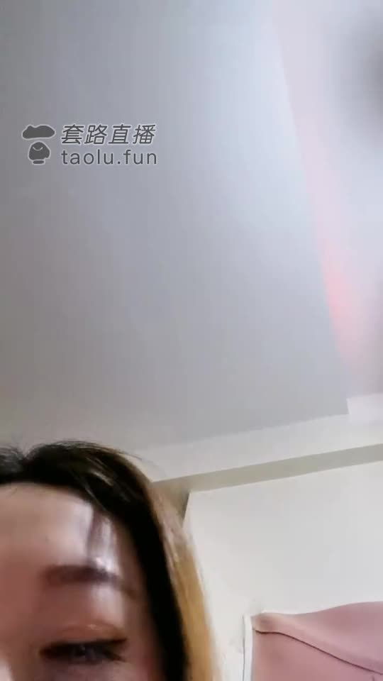 女奴是在怎样的折磨下喝光了洗脚水