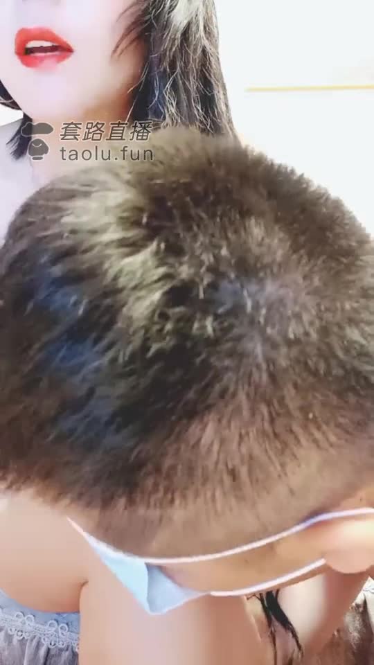 废物的舌头伺候我
