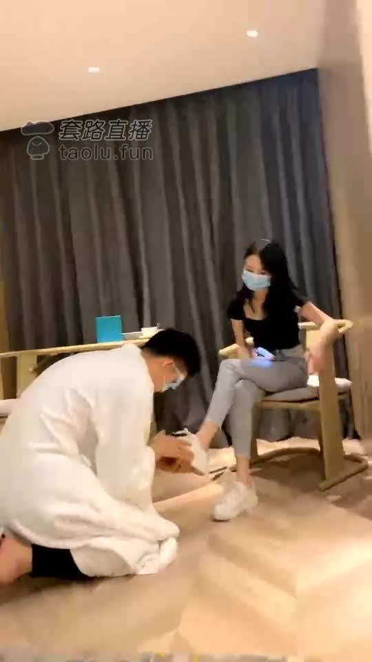 调教 办公室开发男下属