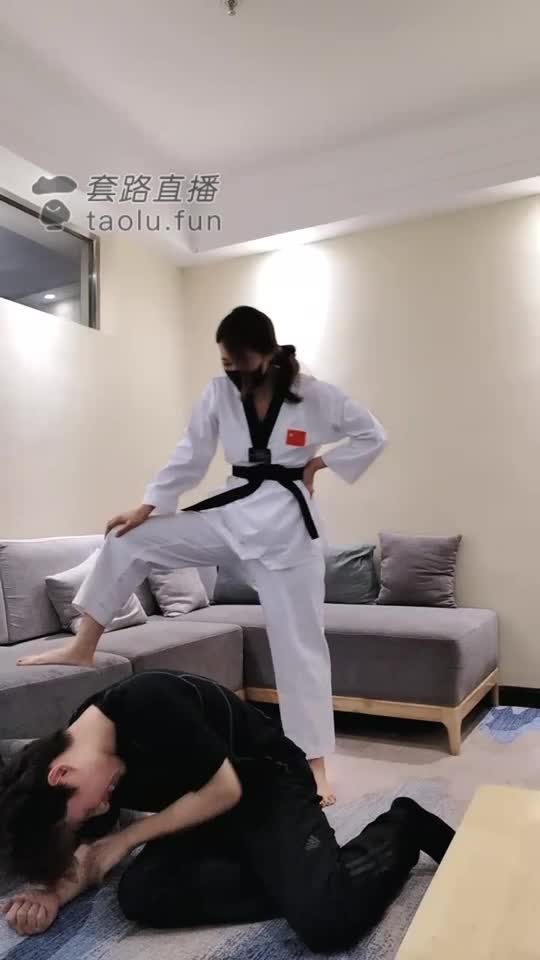 跆拳道女将 考验爱情