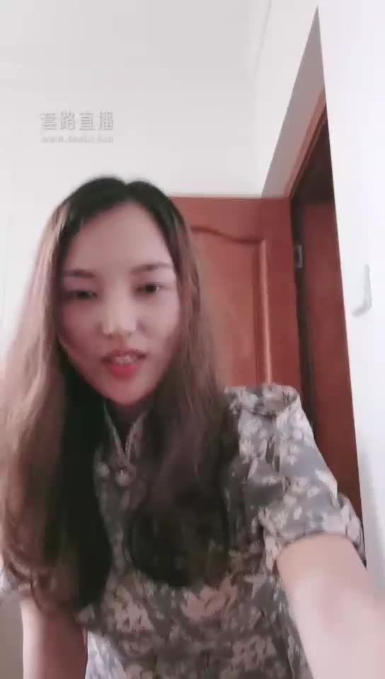 骑马 鞭打 踩手 圣水