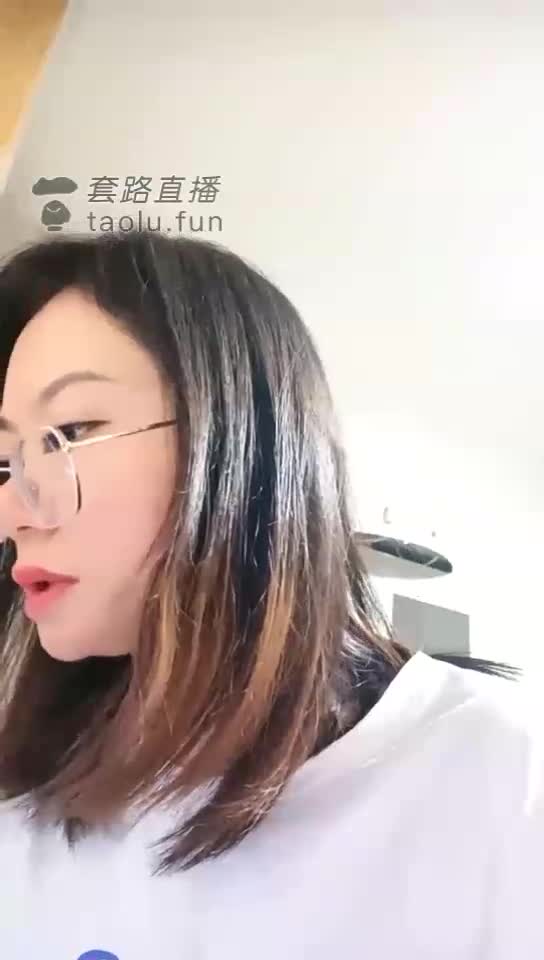视频后半部分有捆绑调教