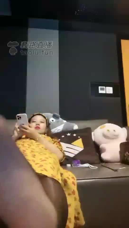调教 舔丝袜脚