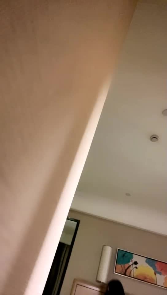 00后女王调教昌昌 SP 滴蜡