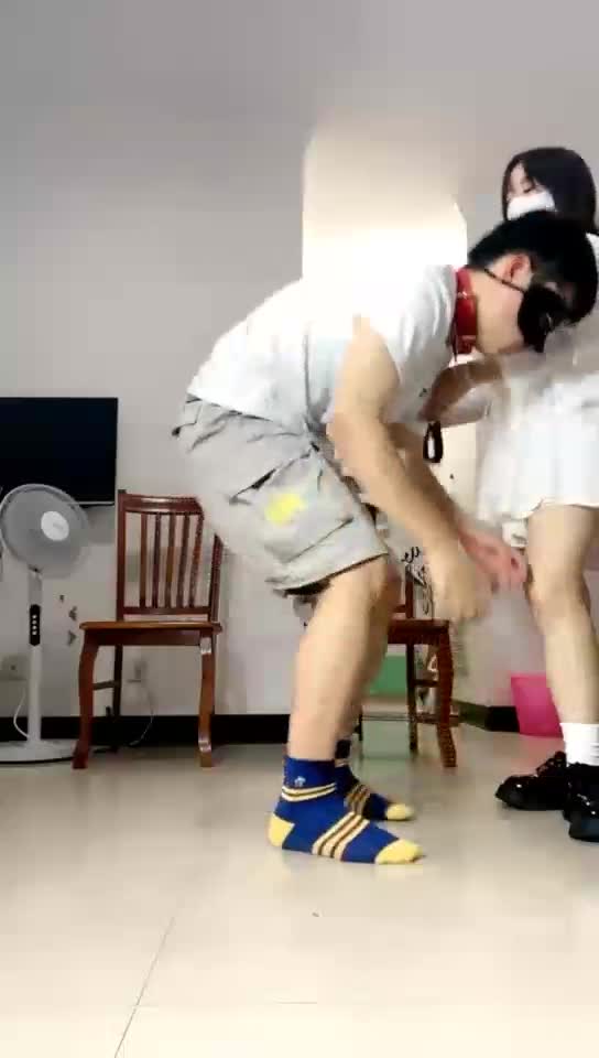 剧情男友出轨被当狗玩
