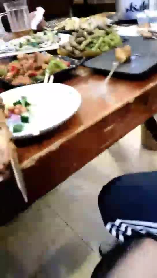 夜饭店吃饭调二狗奴