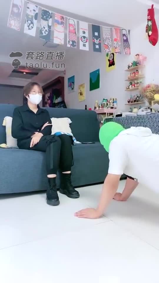 小姐姐咋啥都会怎么看